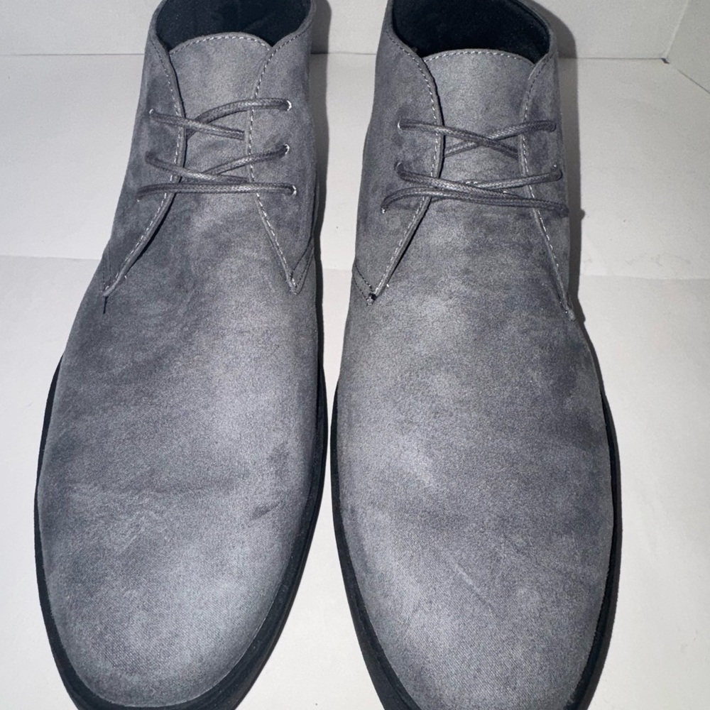 ALFANI BARRETT MEN'S SZ 11.5 GREY FAUX SUEDE CHUKKA LACE UP BOOTS SHOES